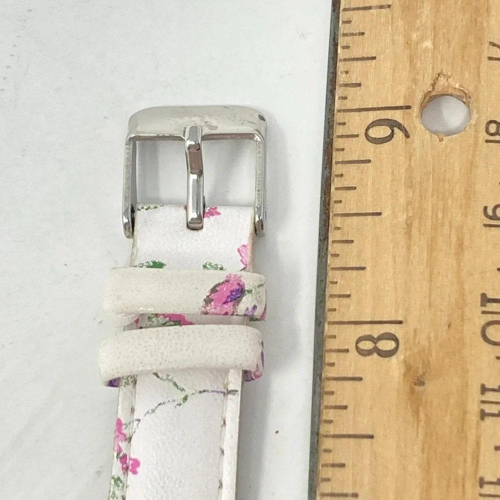 Decree Womens Watch 30mm Silver Tone Gunmetal Floral Spring New Battery 8.5